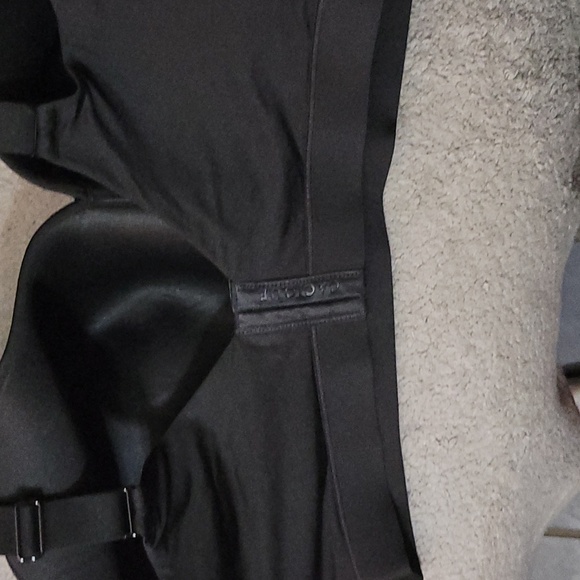 Cacique Lightly Lined No Wire Full Coverage Bra 42J Black NWOT Firm - Picture 4 of 4